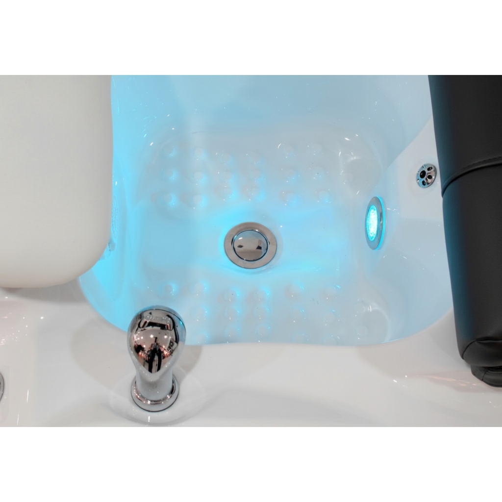 Weelko Caln Black pedicure chair with hydromassage