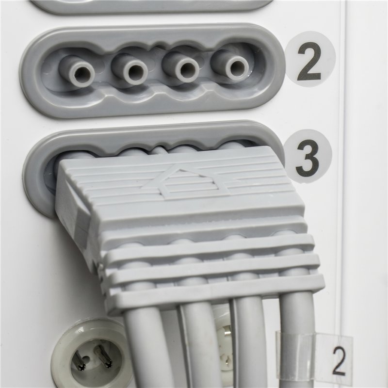 Conector múltiplo de tubos de pressoterapia