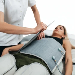 i-Medstetic Presoterapia 3 en 1 Digital Premium con Sauna y Electroestimulación