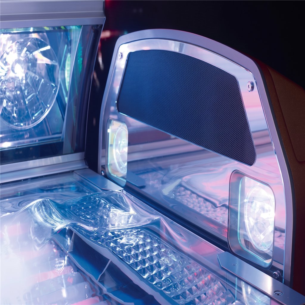 Luxura VEGAZ 9200 Highbrid Solarium, bronceado intenso y cuidado