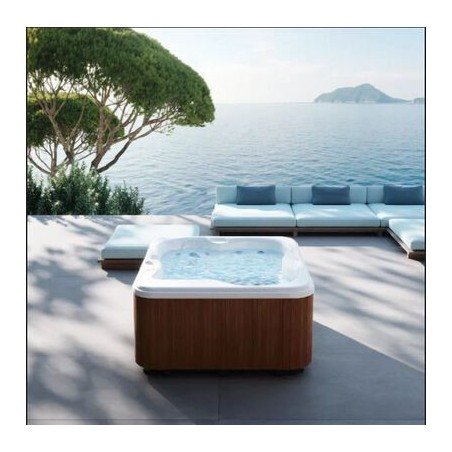 JACUZZI LODGE+S