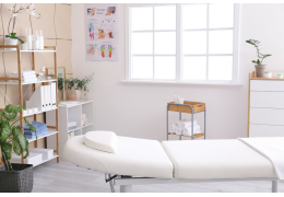 Mobiliario esencial para fisioterapia: ergonomía, camillas y consejos Mobiliario esencial para fisioterapia: ergonomía, camillas y consejos